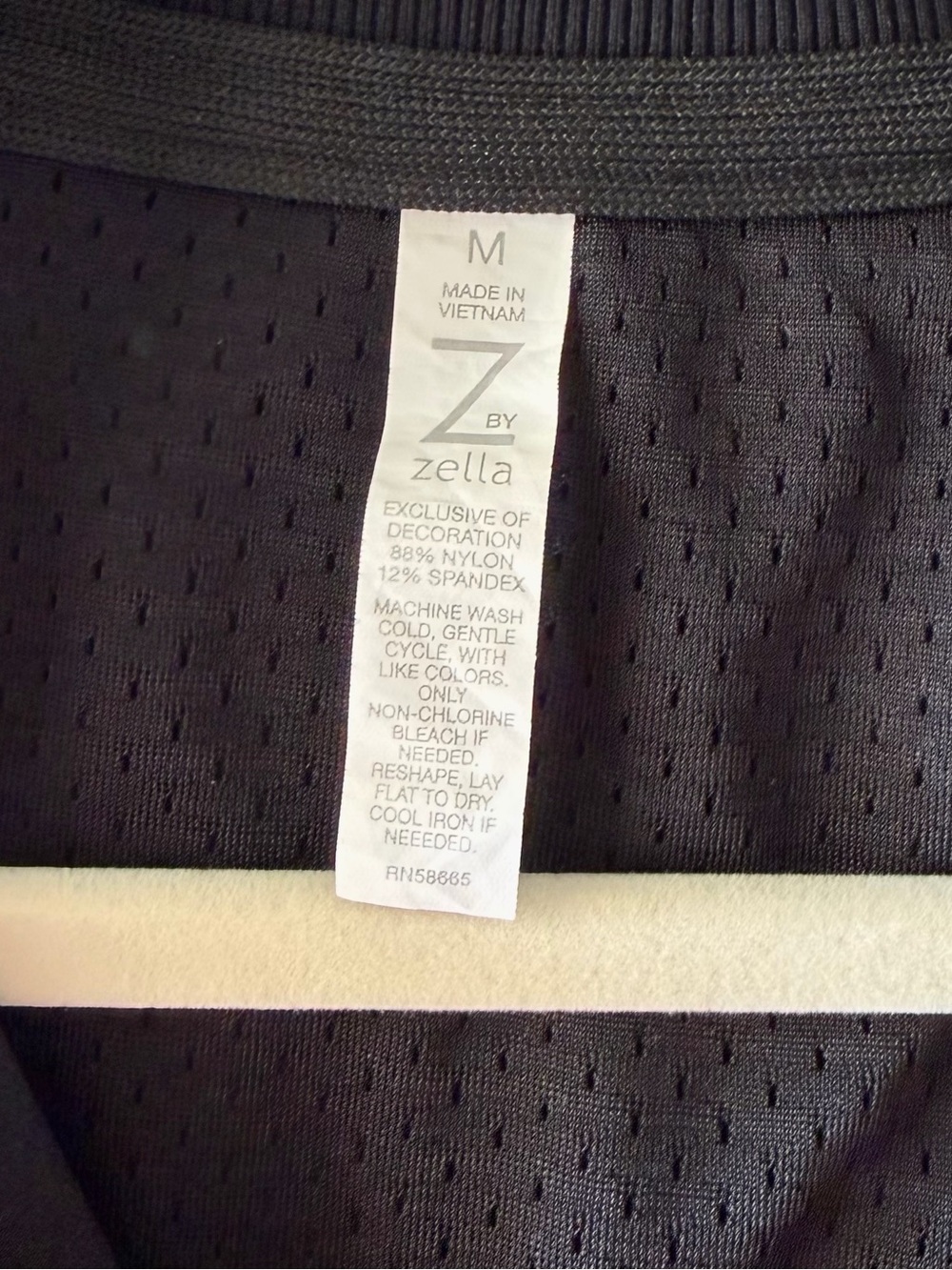 Like New Z by Zella Athletic Black Pullover Bomber Jacket Windbreaker, Pockets M - Picture 2 of 4